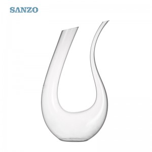 Sanzo zakázkové sklo - výrobce krystalového skla karafa